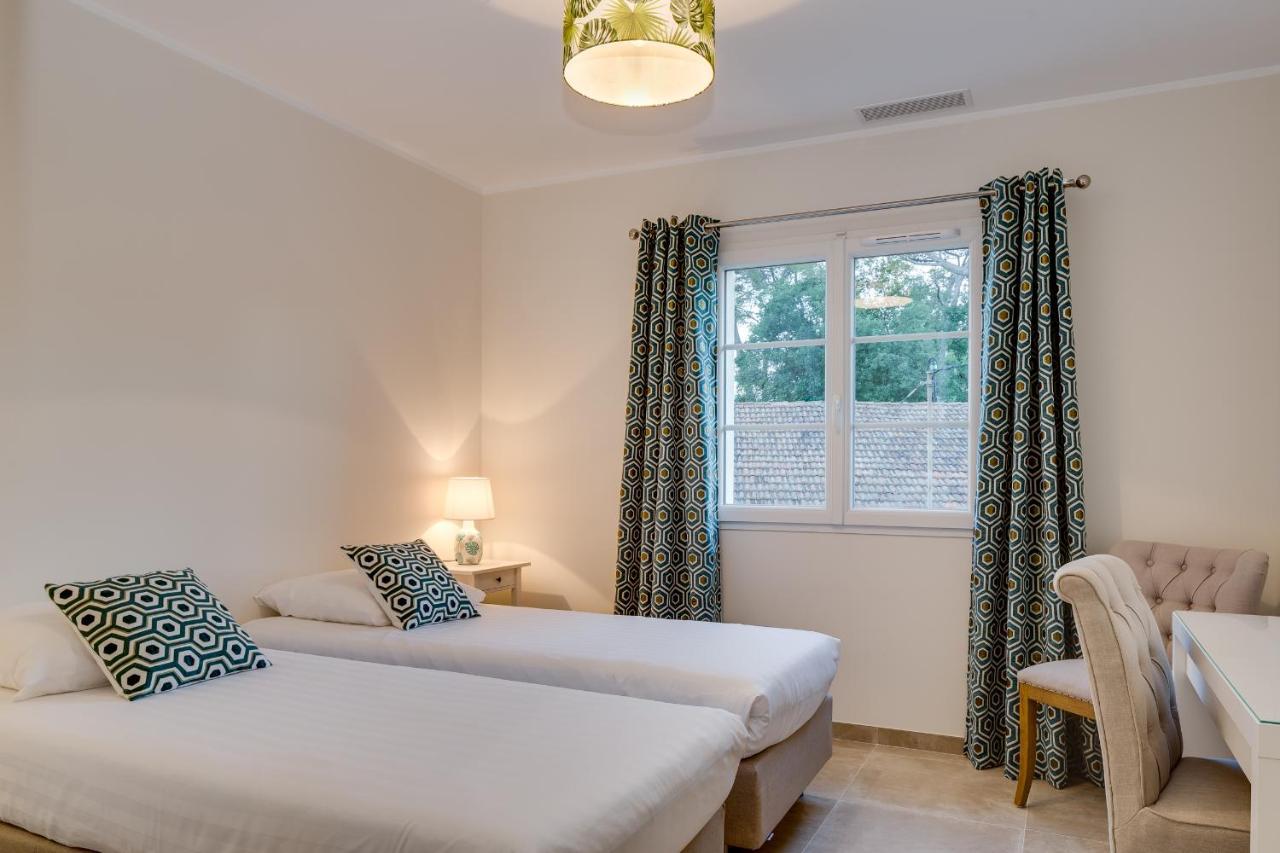 Luxurious&spacious apartment in the heart of the Côte d'Azur Roquefort-les-Pins Extérieur photo